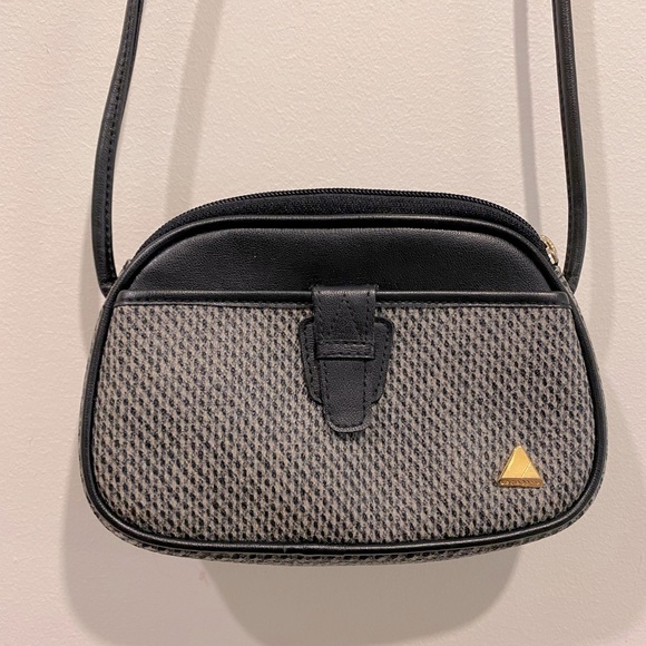 LIZ CLAIBORNE Vintage mini crossbody bag - Picture 1 of 6